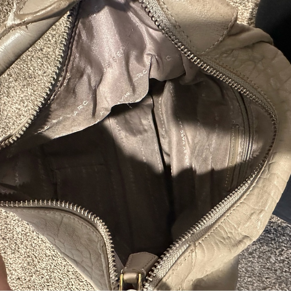 Marc Jacob’s leather tote - Picture 3 of 5